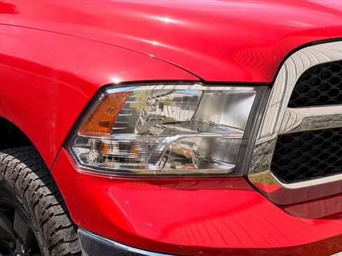 Used 2019 RAM 1500 Classic SLT AWD/4WD image 13