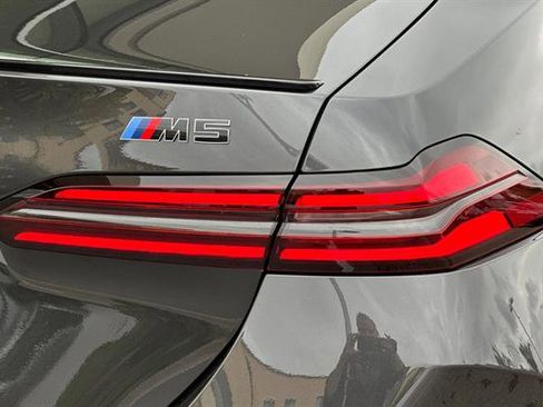 New 2026 BMW M5 w/ Executive Package image 33