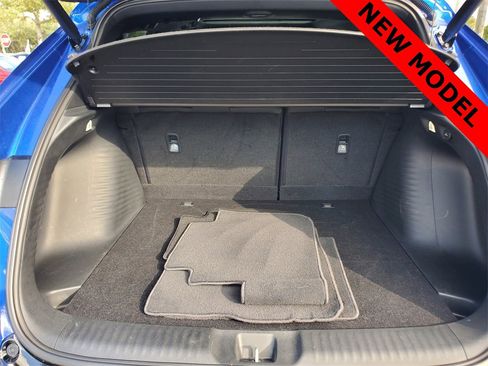 Used 2025 Acura ADX A-Spec image 8