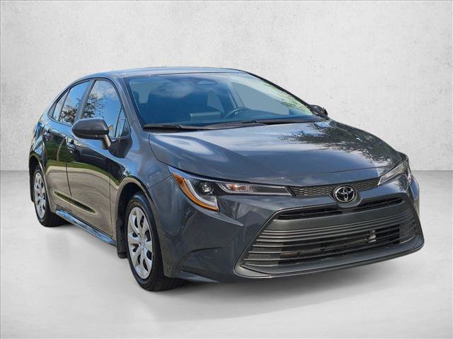 Used 2025 Toyota Corolla LE FWD image 3