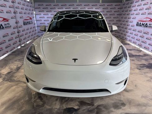 Used 2023 Tesla Model Y Long Range AWD/4WD image 4