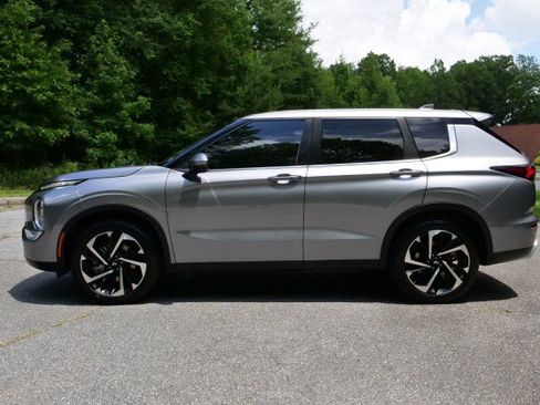 Used 2022 Mitsubishi Outlander SE FWD image 47