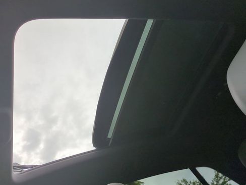 Used 2019 Audi Q8 Premium Plus w/ Premium Plus image 21