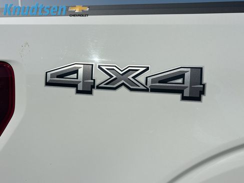 Used 2025 Ford F150 XLT w/ Equipment Group 301A Standard AWD/4WD image 9