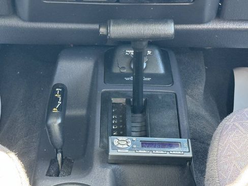 Used 2002 Jeep Wrangler Sport AWD/4WD image 17