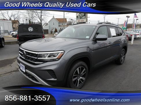 Used 2022 Volkswagen Atlas SE image 1