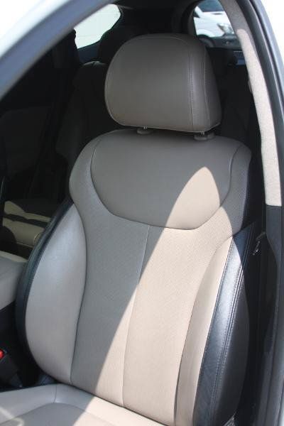 Used 2019 Hyundai Santa Fe Limited AWD/4WD image 30