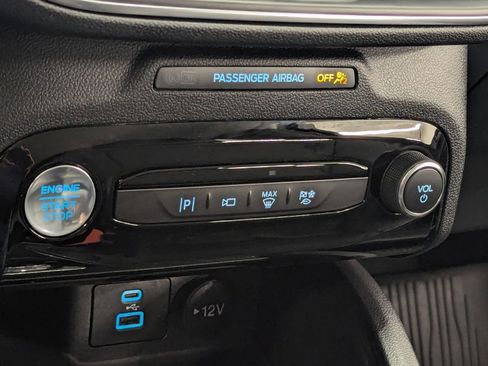 Certified 2023 Ford Escape Platinum image 25