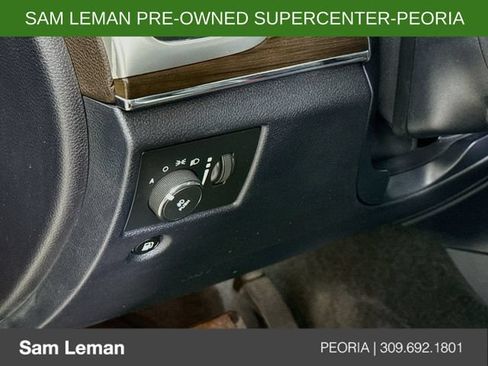 Used 2015 Jeep Grand Cherokee Overland AWD/4WD image 10
