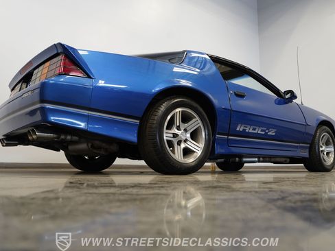 Used 1989 Chevrolet Camaro IROC-Z RWD image 31