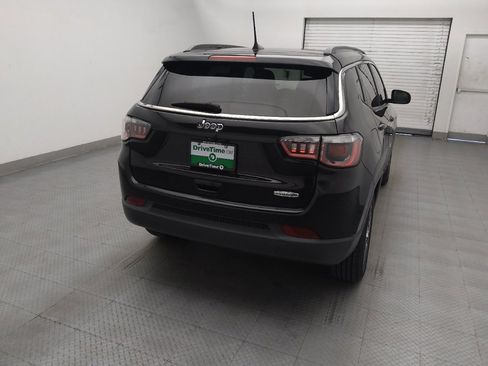 Used 2019 Jeep Compass Latitude w/ Popular Equipment Group FWD image 7
