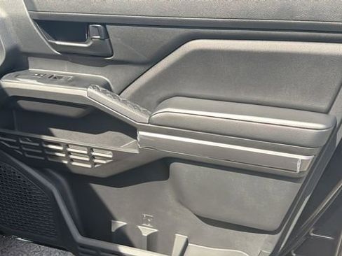New 2026 Toyota Tacoma SR5 AWD/4WD image 32