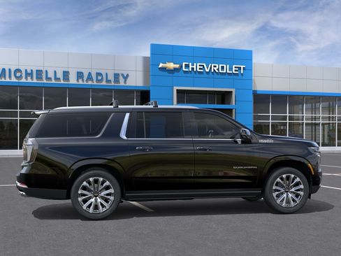 New 2026 Chevrolet Suburban High Country AWD/4WD image 5