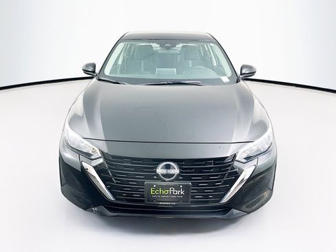 Used 2024 Nissan Sentra SV image 2