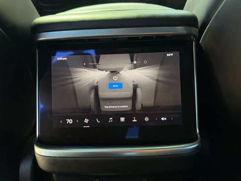 Used 2022 Tesla Model X Plaid image 27