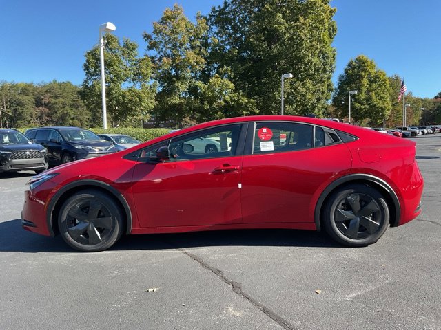 New 2027 Toyota Prius LE FWD image 9