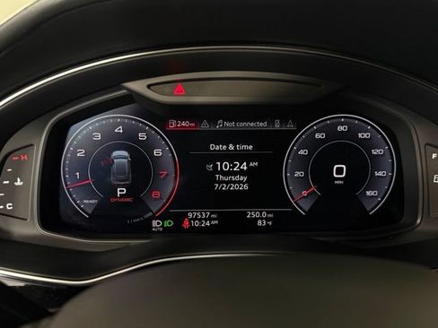 Used 2019 Audi Q8 Prestige AWD/4WD image 22