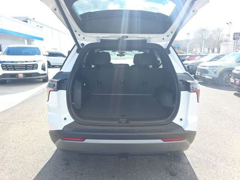 New 2026 Chevrolet Equinox LT w/ Convenience Package II image 28