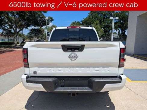 Certified 2025 Nissan Frontier SV w/ SV Convenience Package RWD image 5