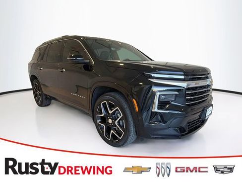 Used 2026 Chevrolet Traverse High Country w/ LPO, Floor Liner Package AWD/4WD image 1