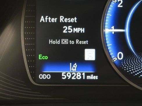 Used 2019 Lexus ES 350 Ultra Luxury w/ Accessory Package 2 FWD image 11