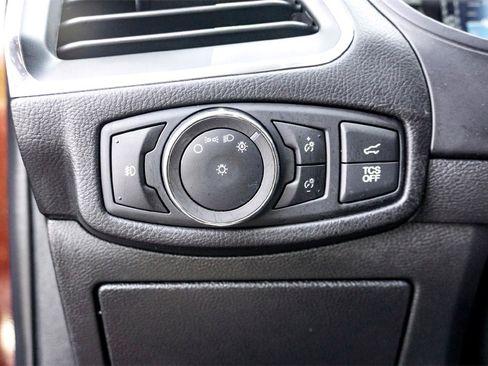 Used 2024 Ford Edge Titanium image 16
