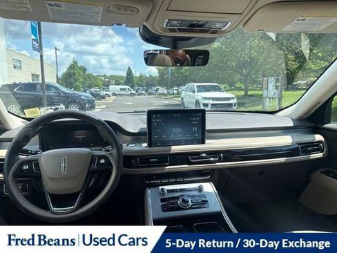 Certified 2022 Lincoln Aviator AWD w/ Premium Package image 17