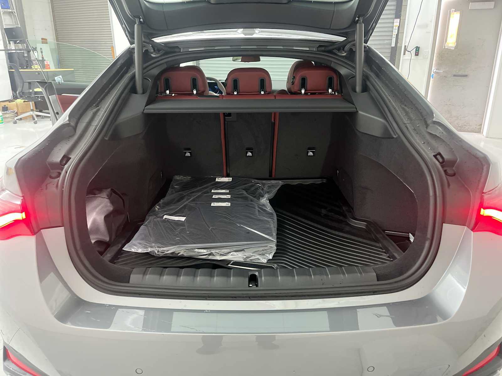 New 2026 BMW i4 xDrive40i w/ Premium Package AWD/4WD image 27