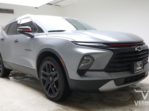 Used 2023 Chevrolet Blazer LT FWD image 6