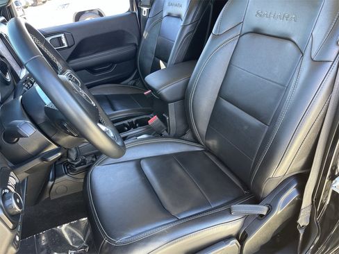 Used 2021 Jeep Wrangler Unlimited Sahara image 21