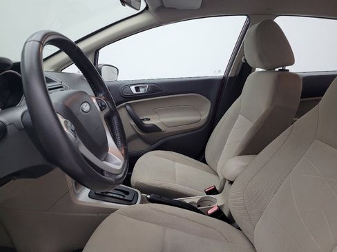 Used 2015 Ford Fiesta SE image 17