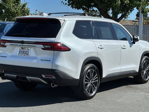 Used 2026 Toyota Grand Highlander AWD Hybrid image 4