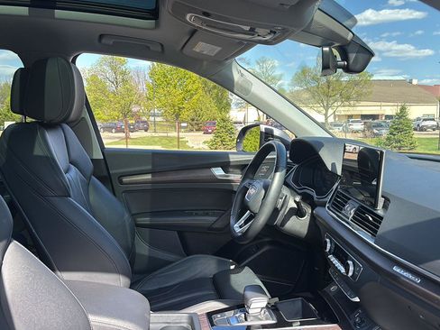 Used 2023 Audi Q5 e Premium Plus AWD/4WD image 22