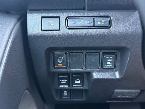 Used 2024 Nissan Frontier SV w/ SV Convenience Package AWD/4WD image 20
