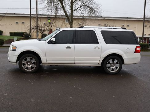 Used 2009 Ford Expedition EL Limited image 3