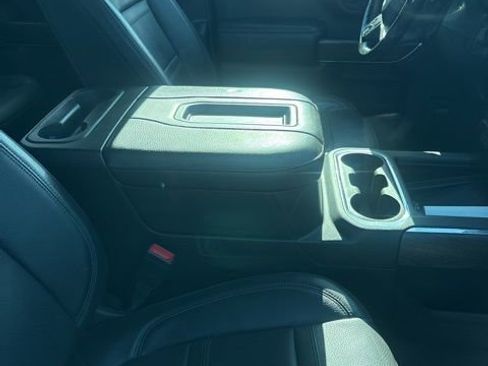 Used 2022 GMC Sierra 2500 Denali w/ Denali Ultimate Package image 14