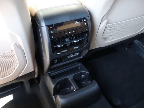 Used 2023 Jeep Grand Cherokee L Limited w/ Luxury Tech Group II AWD/4WD image 45