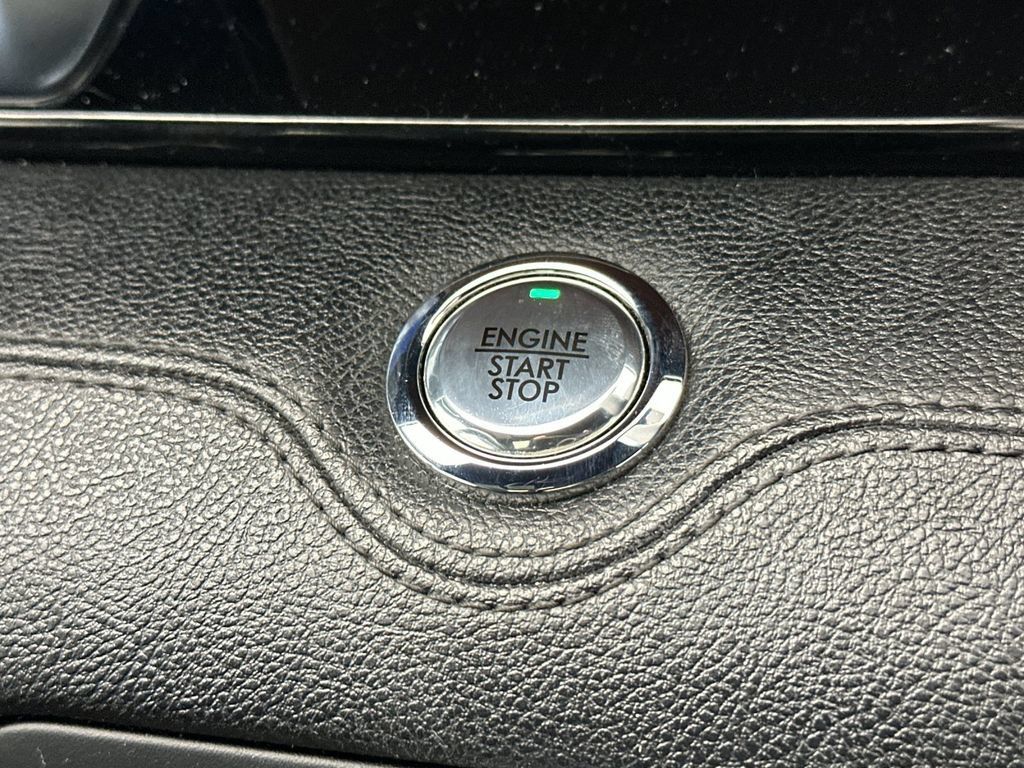 Used 2020 Lincoln Navigator Reserve AWD/4WD image 23