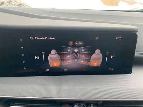 Certified 2025 Nissan Murano SV image 28