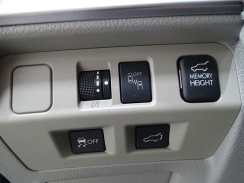 Used 2018 Subaru Forester 2.5i Limited image 20