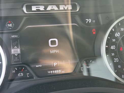Used 2026 RAM 1500 Laramie AWD/4WD image 15