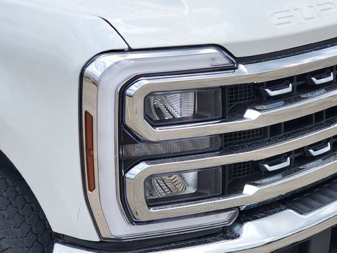 Certified 2024 Ford F250 Lariat AWD/4WD image 27