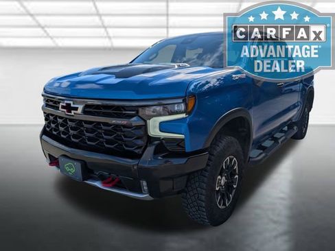 Used 2023 Chevrolet Silverado 1500 ZR2 w/ Technology Package AWD/4WD image 32