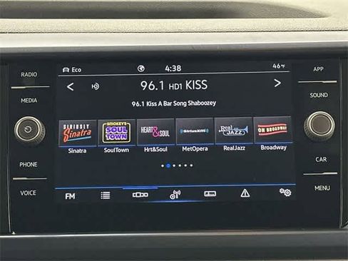 Certified 2022 Volkswagen Taos SE image 12