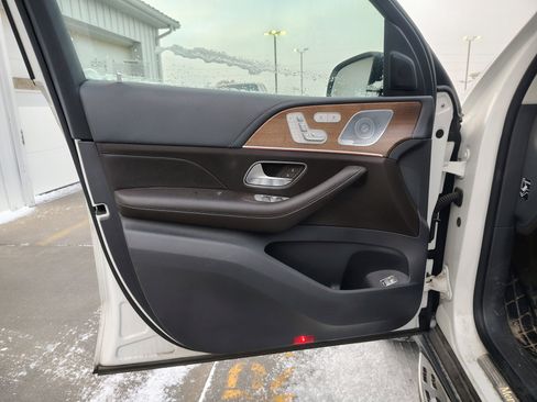 Used 2020 Mercedes-Benz GLE 350 4MATIC image 10