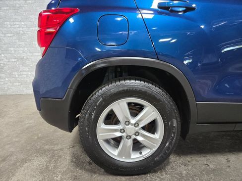 Used 2020 Chevrolet Trax LT FWD image 53