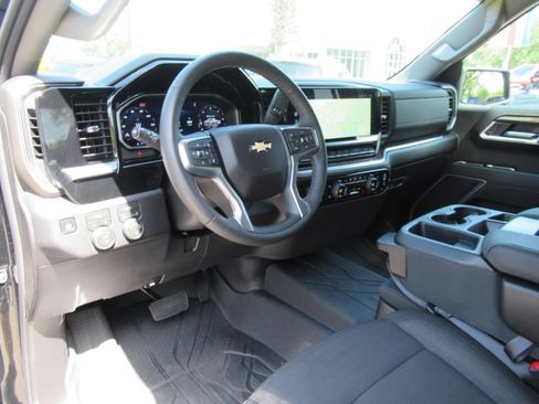 Used 2026 Chevrolet Silverado 1500 LT AWD/4WD image 19