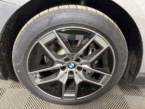 New 2026 BMW i5 eDrive40 image 10