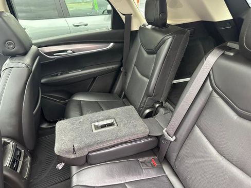 Used 2017 Cadillac XT5 Luxury w/ LPO, Wheel Lock Package AWD/4WD image 21