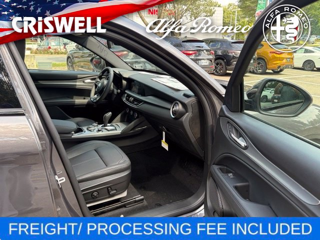 New 2026 Alfa Romeo Stelvio Sprint w/ Convenience Package AWD/4WD image 37